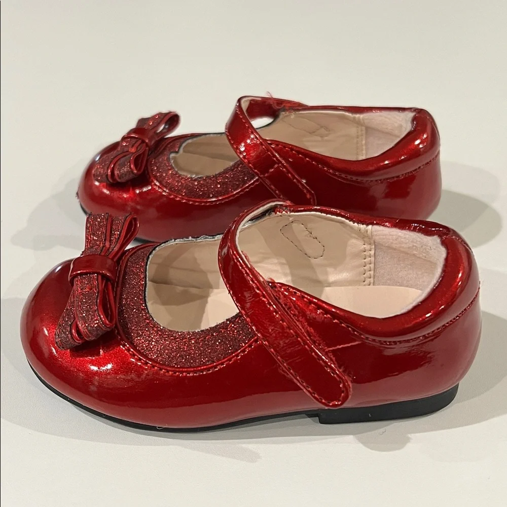 Nina Red Patent Mary Janes Sz 5